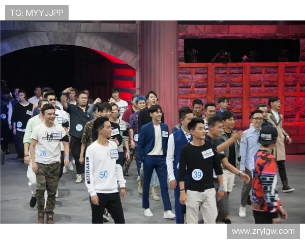 最新真人网站交友趋势分析,掌握行业动态实现更优质的交友体验